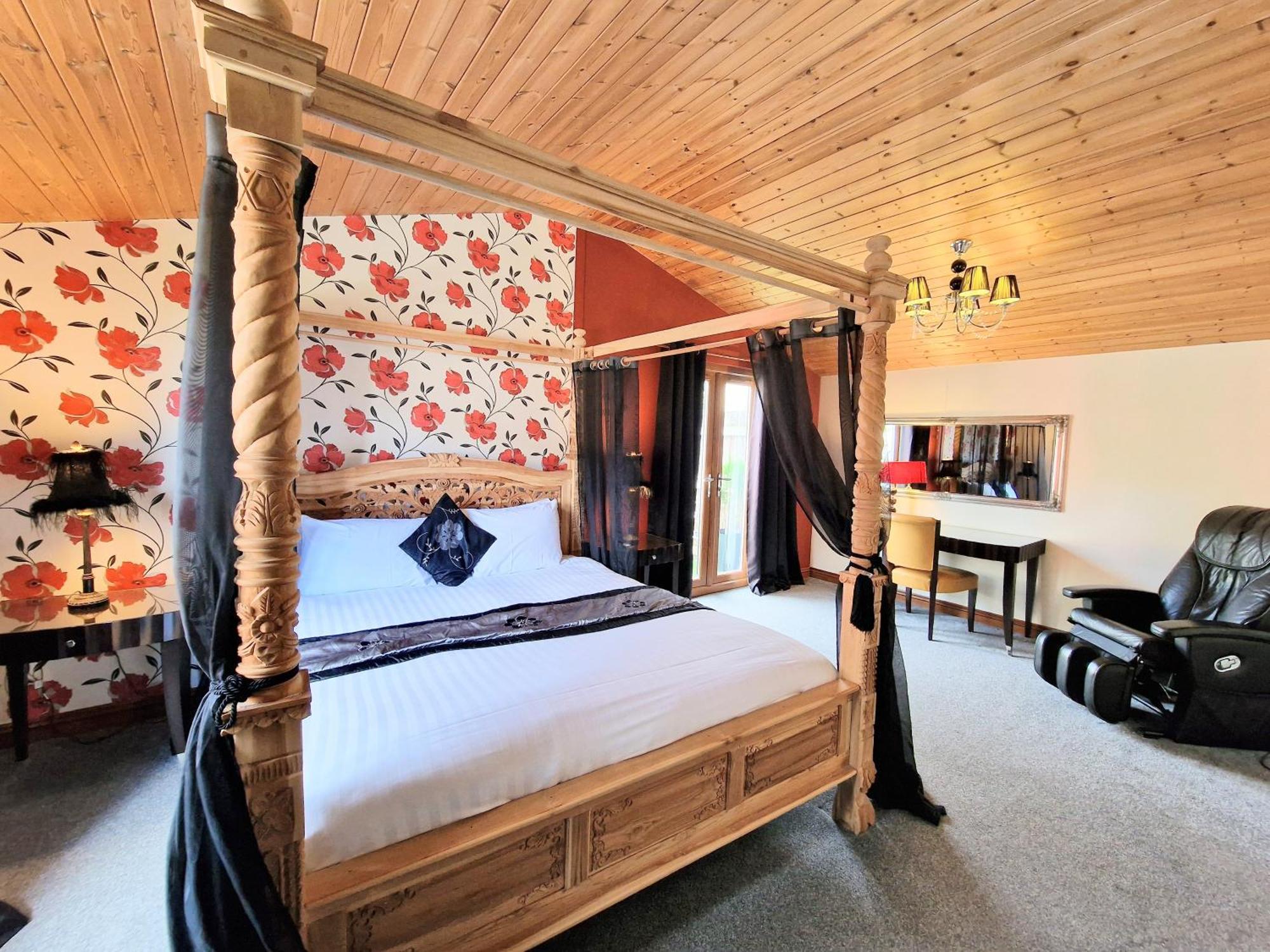 Lomond 4 With Private Hot Tub - Fife - Loch Leven - Lomond Hills Villa Kelty ภายนอก รูปภาพ